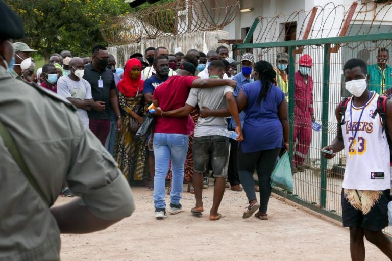 Moçambique/Ataques: PAM pede 68 ME para apoiar quase um milhão em fome severa