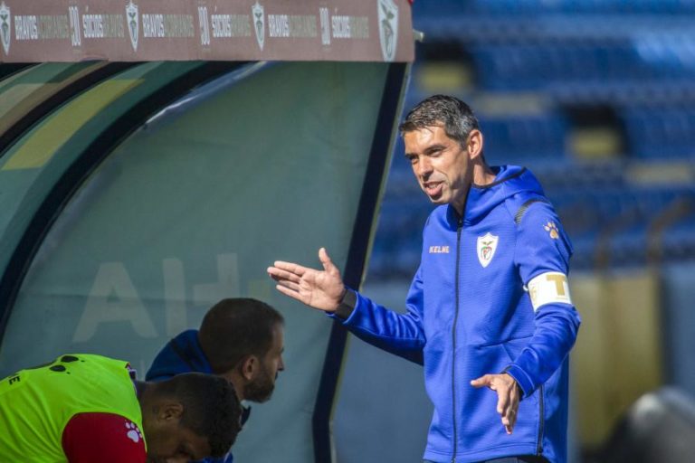 Treinador garante Santa Clara focado em sair dos últimos lugares da I Liga