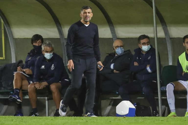 Sérgio Conceição frisa a necessidade de haver compromisso nos jogadores do FC Porto