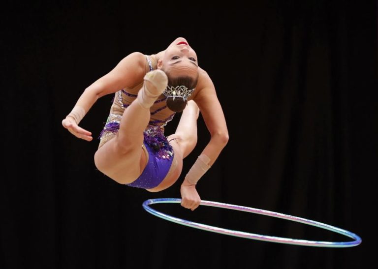 Dina Averina é a primeira tetracampeã mundial no all-around na ginástica rítmica