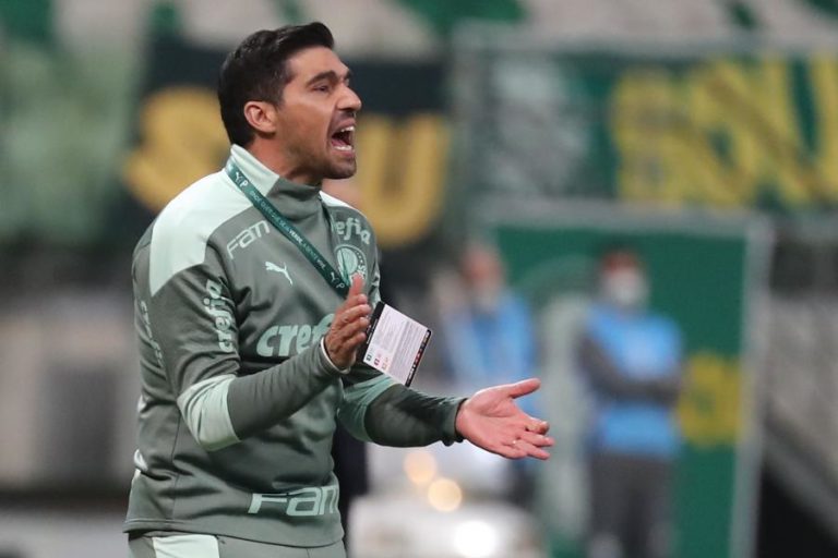 Abel Ferreira quer continuar a fazer história e alcançar o ‘bi’ na Libertadores