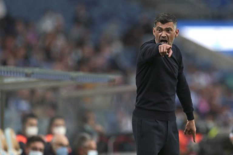 Sérgio Conceição diz ser obrigação do FC Porto contrariar motivação do Feirense