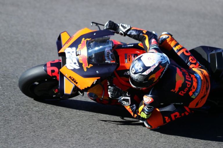 Miguel Oliveira termina testes com 14.º tempo