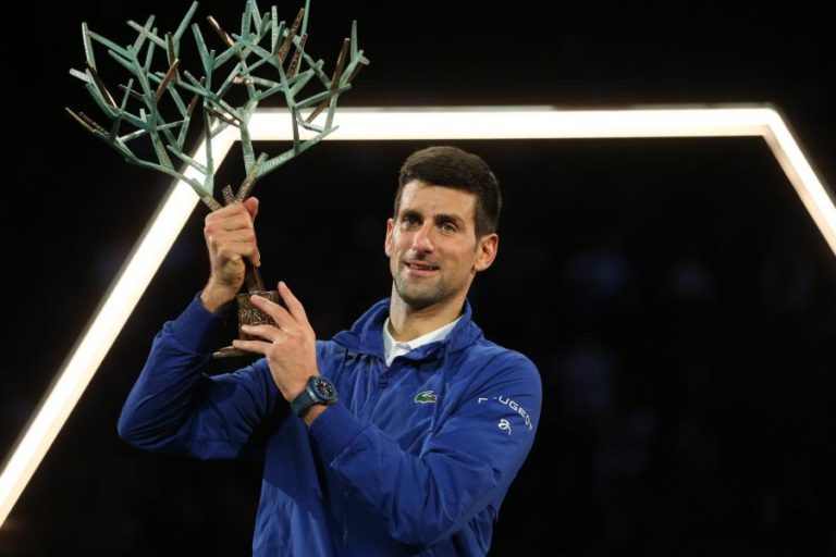 Djokovic vence em Paris e bate recorde de títulos em Masters 1000