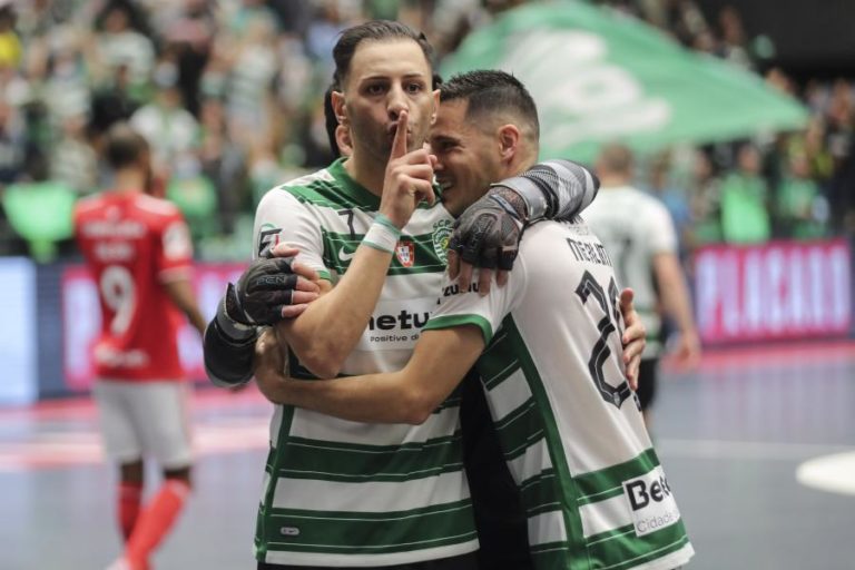 Sporting vence Benfica e assume liderança isolada no nacional de futsal