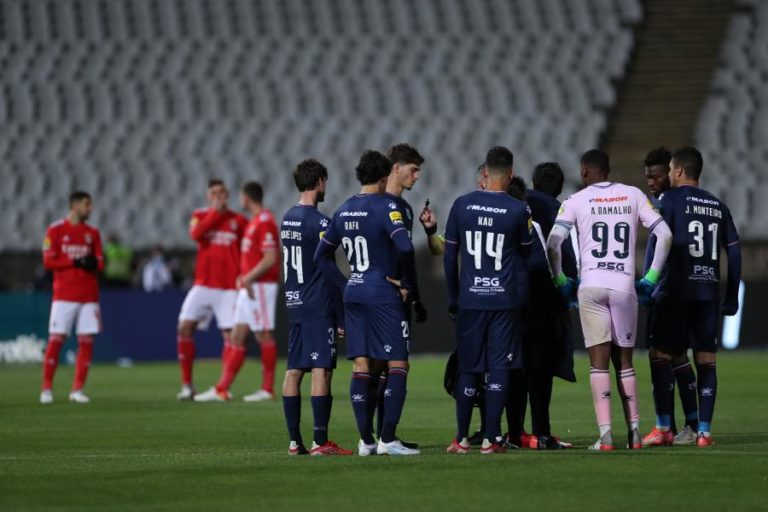 Covid-19: Liga reúne-se na segunda-feira para analisar jogo Belenenses SAD-Benfica