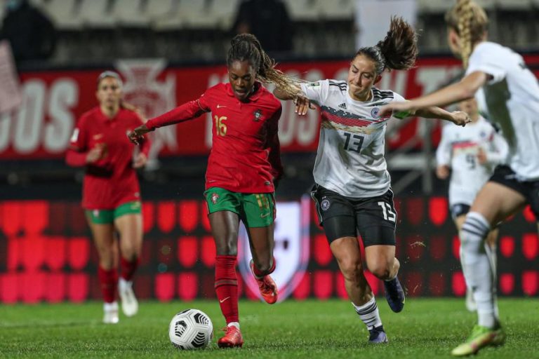 Portugal perde com Alemanha no apuramento para Mundial feminino