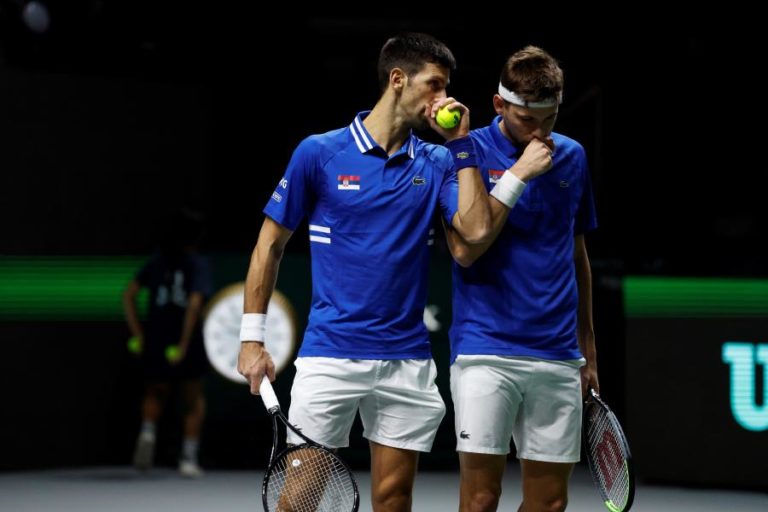 Croácia bate Sérvia de Djokovic e segue para as meias-finais da Taça Davis