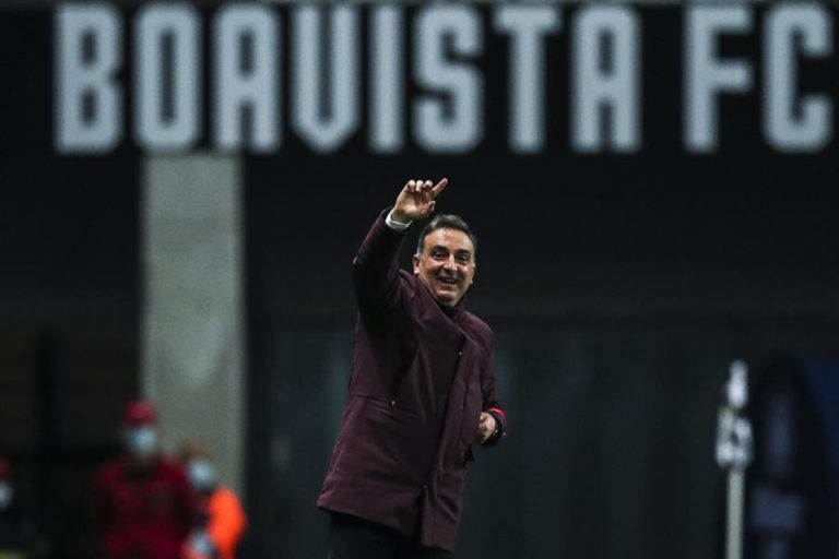 Carlos Carvalhal quer reação imediata do Braga à goleada com o Boavista