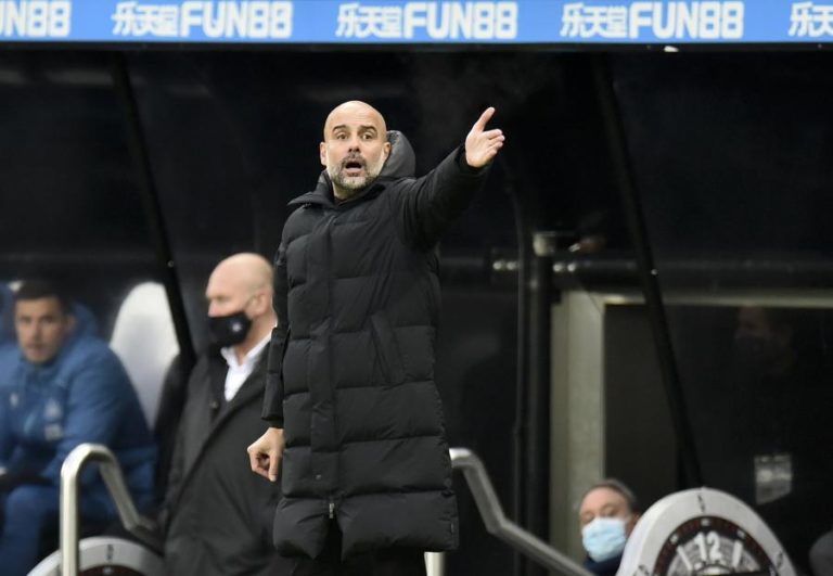 Pep Guardiola critica calendário e fala em possível greve dos jogadores