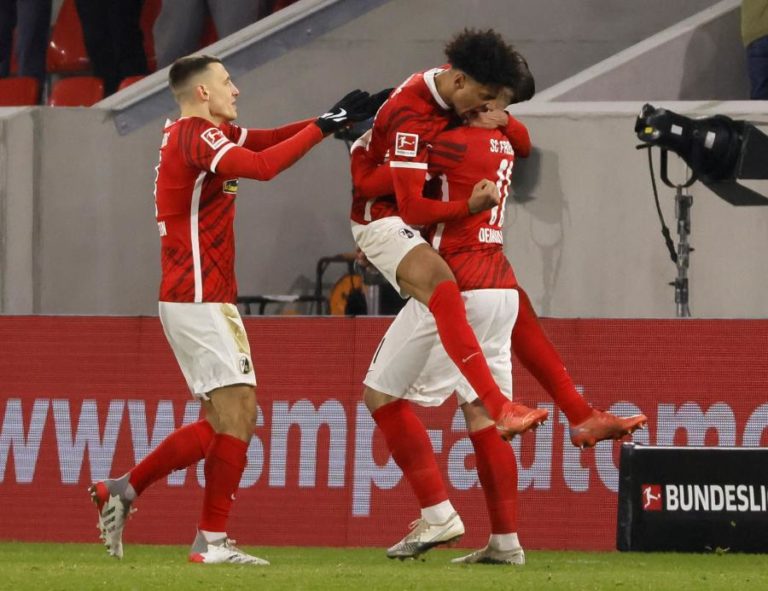 Fibrurgo vence Bayer Leverkusen e sobe ao terceiro lugar da liga alemã