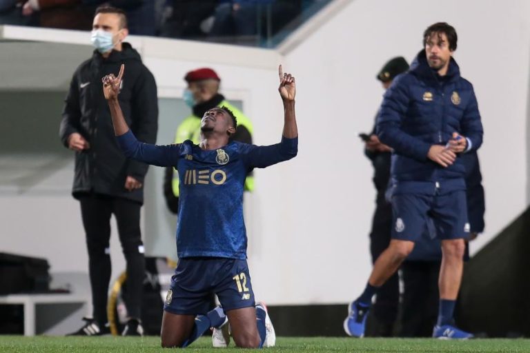 FC Porto goleia em Vizela e recupera primeiro lugar