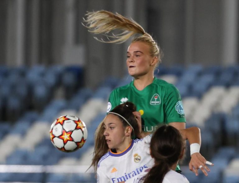 Benfica anuncia contratação da islandesa Heiddis Lillyardottir para o futebol feminino