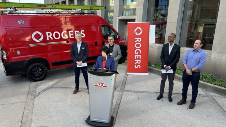 Internet no metro: Rogers expande rede 5G para todas as estações dos TTC