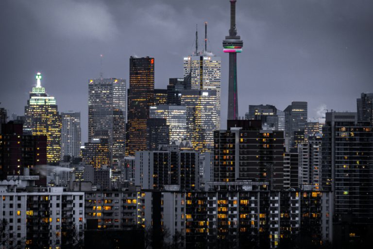 Cidades caras: Toronto e Vancouver são cidades inacessíveis, diz Demographia