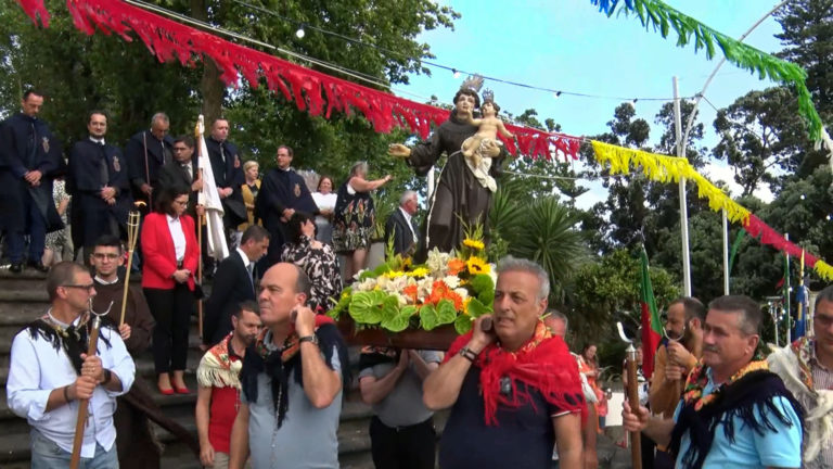 Notícias dos Açores: Freguesia de Santa Cruz em São Miguel celebra Santo António