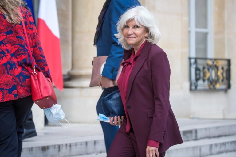 Esquerda francesa apresenta Laurence Tubiana como candidata a primeira-ministra