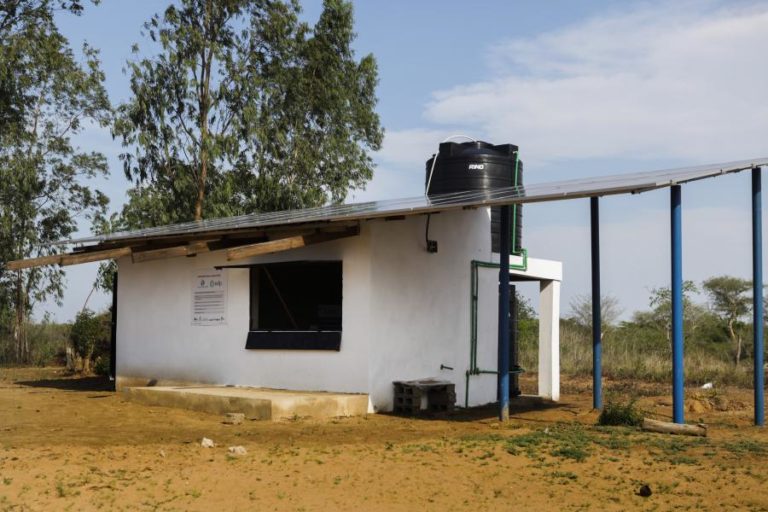 Restabelecida energia a 10.067 famílias sem corrente desde sexta-feira em Moçambique