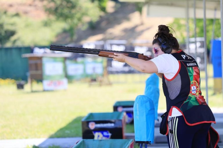 Maria Inês Barros procura a final no fosso olímpico