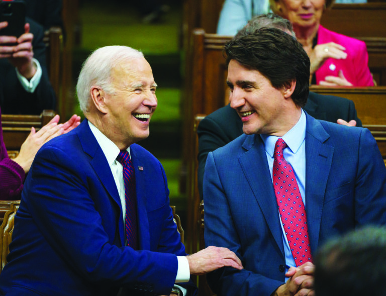 Eleições EUA: Líderes canadianos reagem à saída de Biden da corrida presidencial