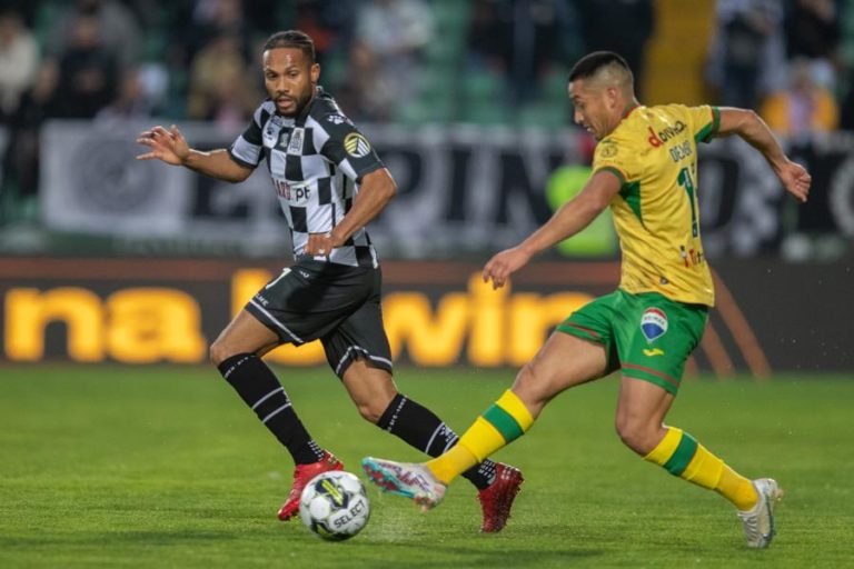 Reggie Cannon condenado pela FIFA a indemnizar Boavista por rescisão unilateral