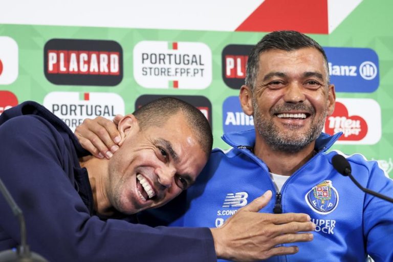 Sérgio Conceição aponta Pepe como “superatleta” e “máquina competitiva”