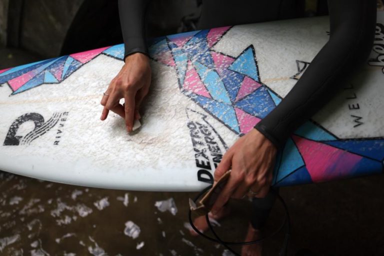 Surfista Mafalda Lopes conquista segundo campeonato ao vencer Lacanau Pro