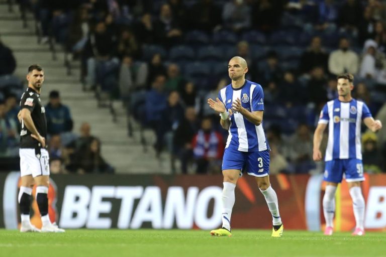 Pepe anuncia final da carreira de futebolista