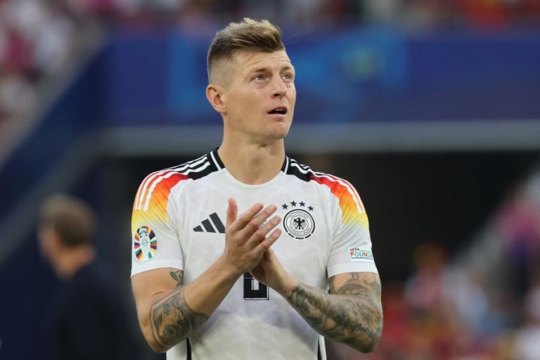 Toni Kroos eleito o melhor jogador alemão da época 2023/24