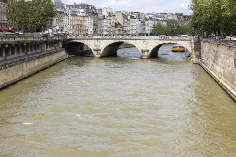 Treino de natação cancelado a dois dias da prova de águas abertas de Paris2024