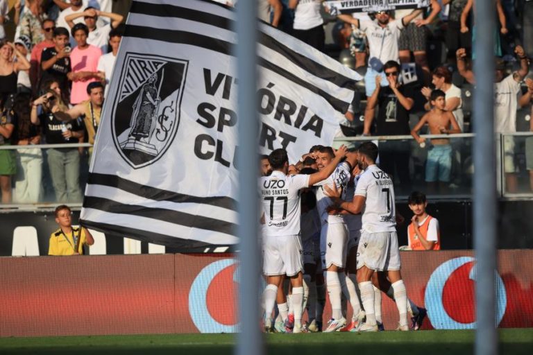 Vitória de Guimarães vence Zrinjski e adianta-se no ‘play-off’