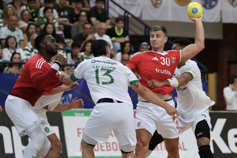 Sporting vence Benfica e conquista Supertaça de andebol