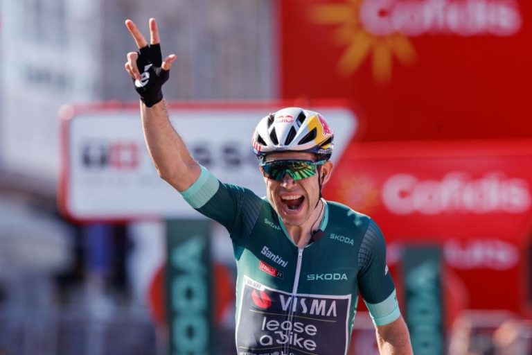 Vuelta: Wout van Aert vence 10.ª etapa, Ben O’Connor segue líder