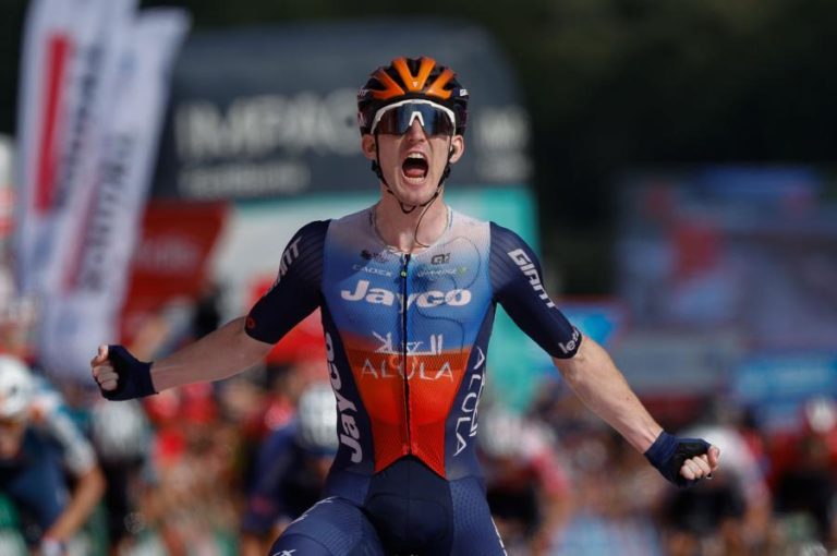 Irlandês Eddie Dunbar vence 11.ª etapa da Vuelta, O’Connor preserva liderança