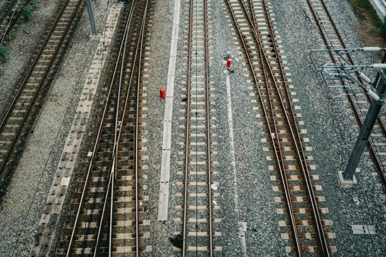 Transportes: Governo do Canadá interfere na greve dos comboios