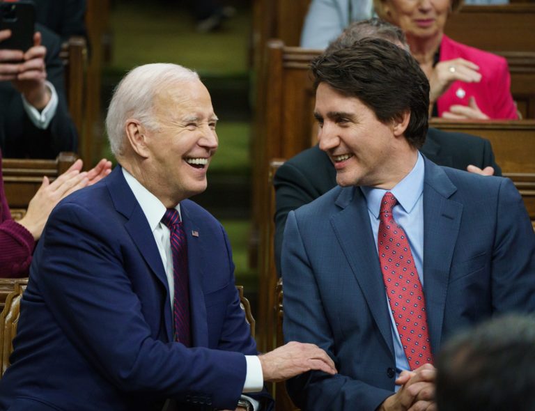 Política: Trudeau encerra retiro com foco nas relações Canadá-EUA