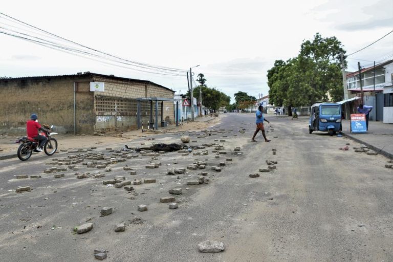 Decretada tolerância de ponto em Moçambique para tomada de posse